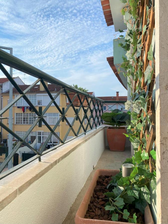 Lisbon, Renovated T2 Apartment Portas De Benfica Амадора Экстерьер фото